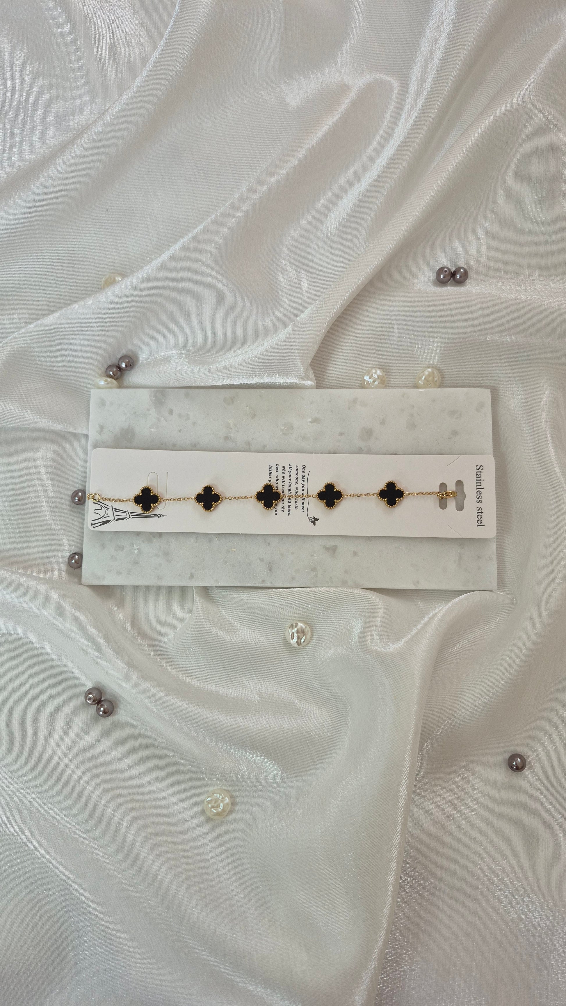 Çelik Siyah Yonca Bileklik